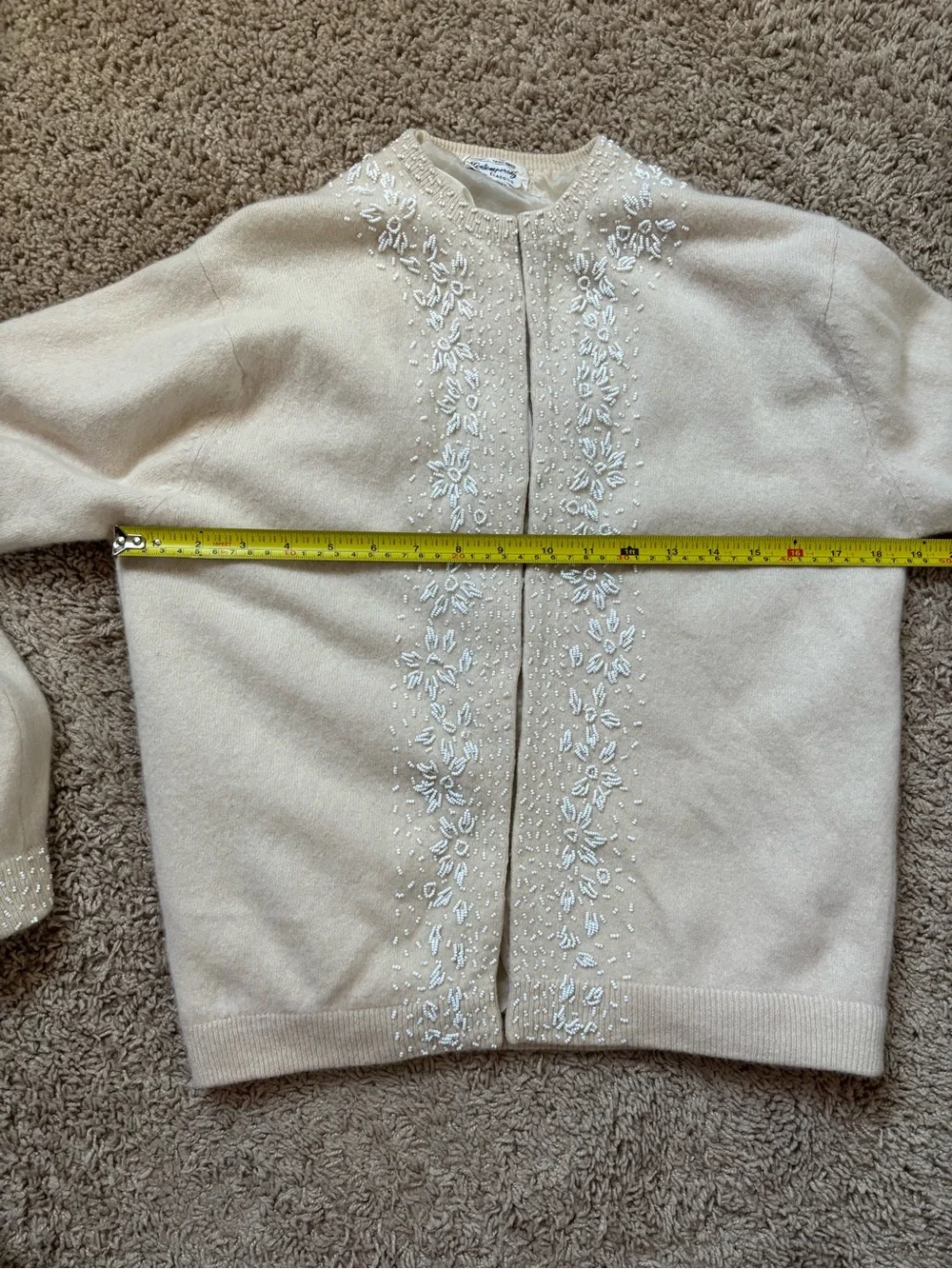 Vintage 50’ Cream Embroidered Knit Cardigan Sweater
